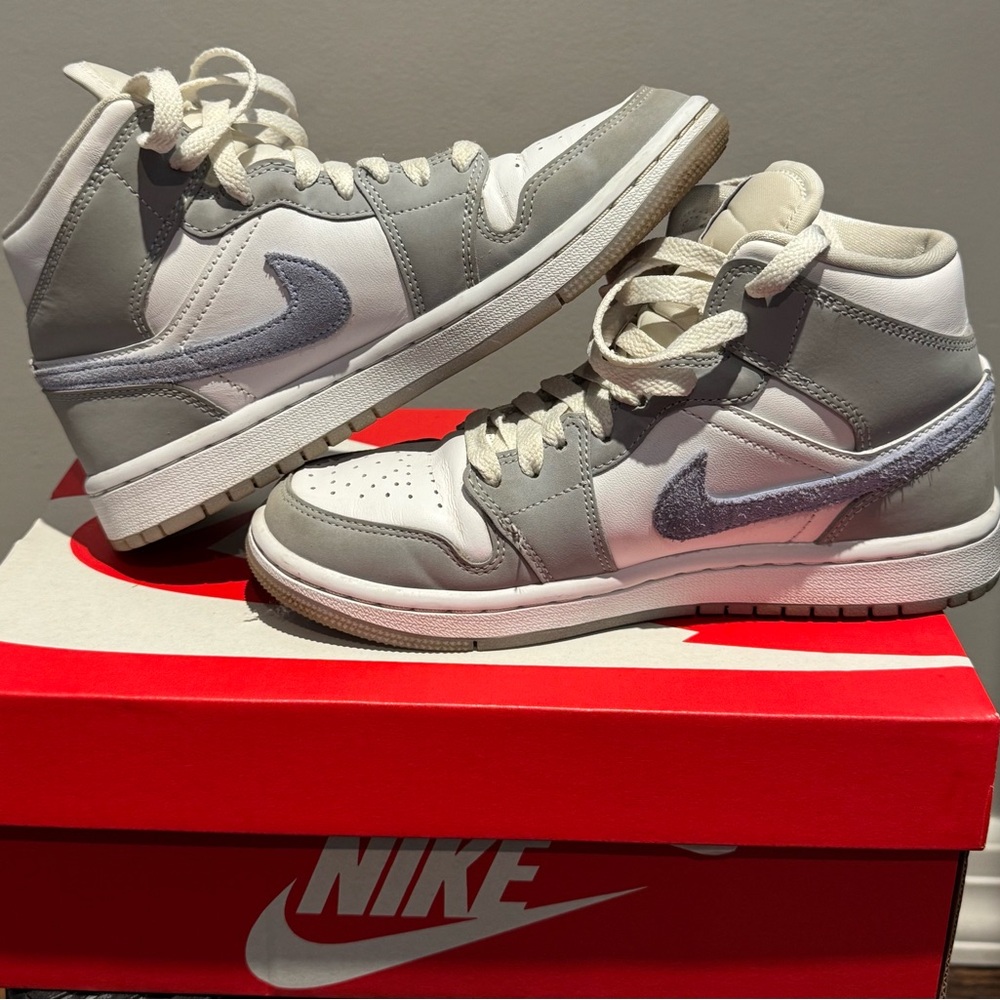 Nike Air Jordan Retro Gray and White High-Tops